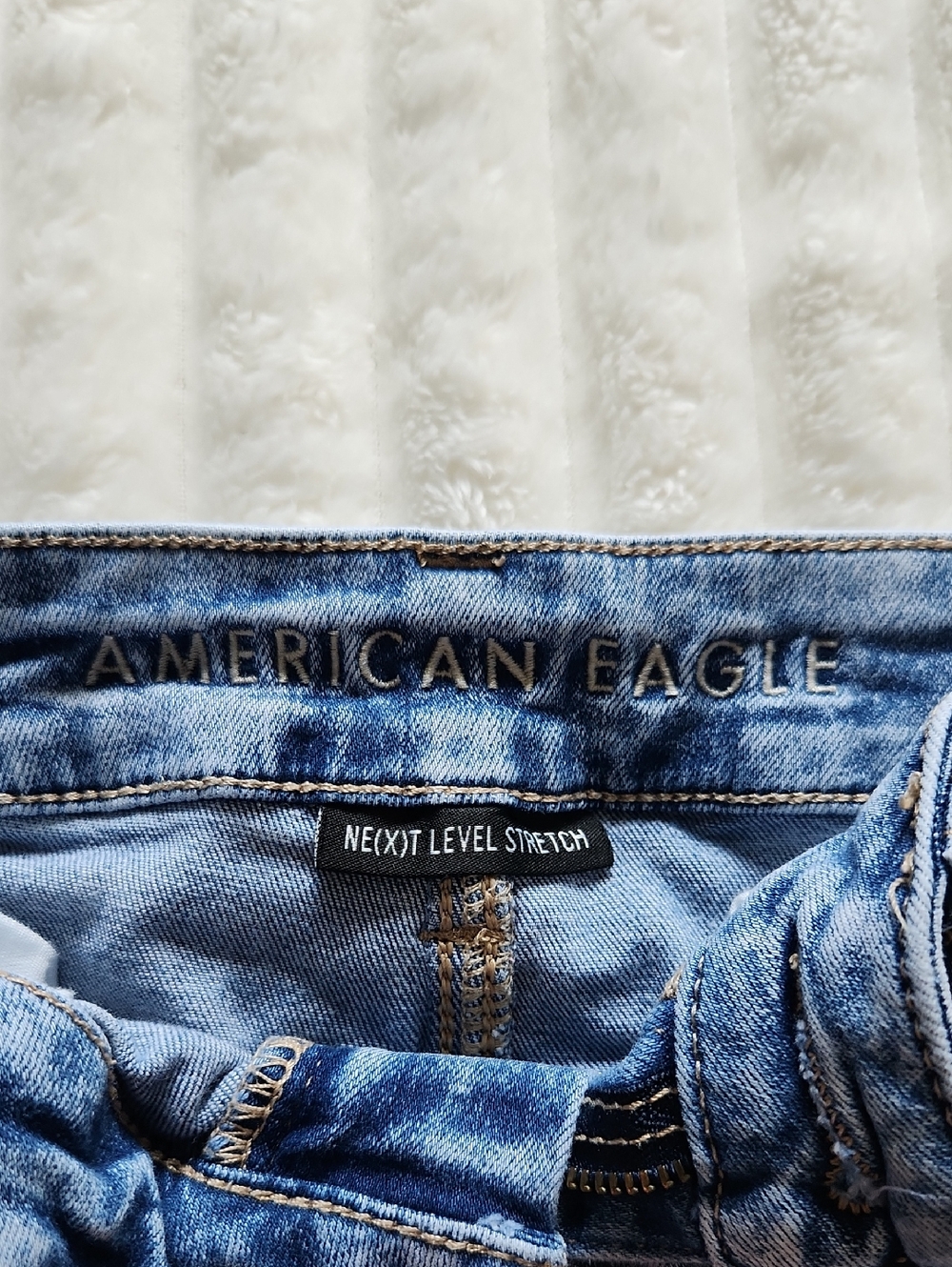 American Eagle Outfitters Light Blue Distressed Denim Shorts - Picture 2 of 4